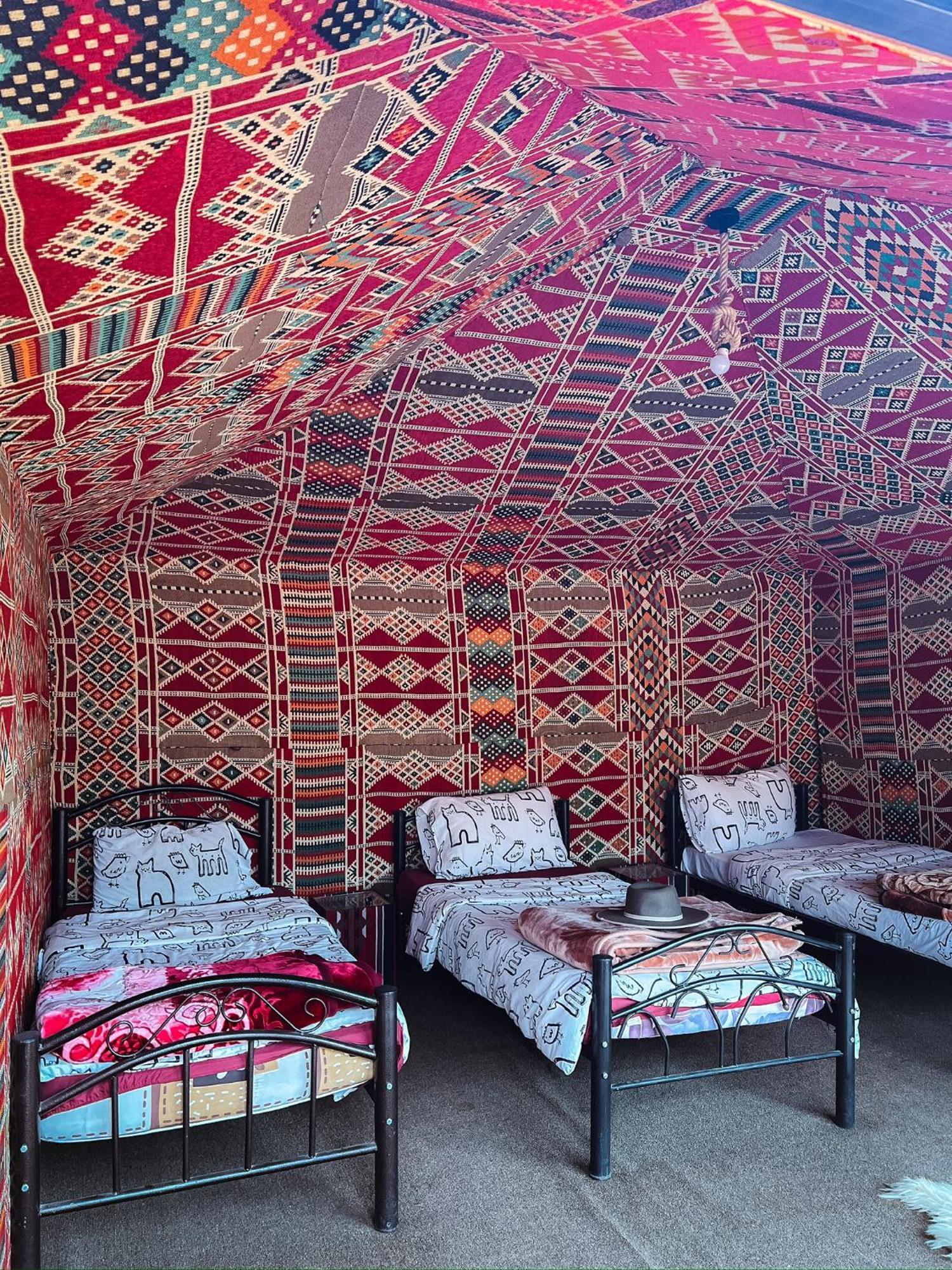 Bed & Breakfast Desert Bird Camp *